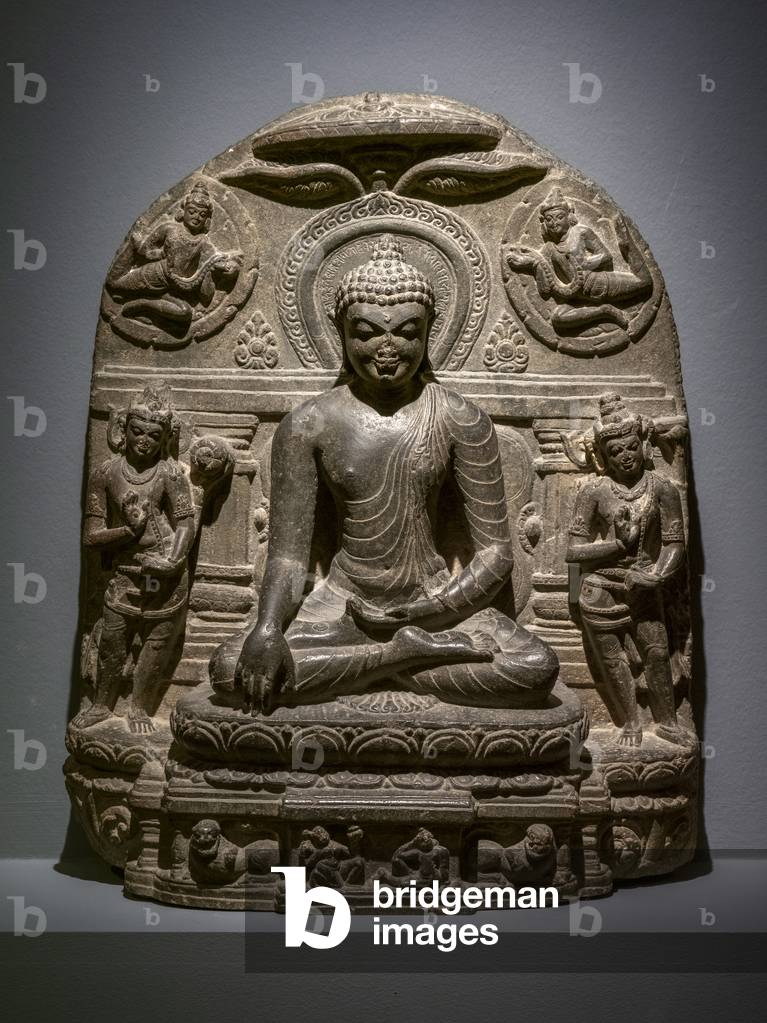 Maravijaya Buddha. Northern India, Bihar (?). Pala period, 10th century. Crystalline rock.