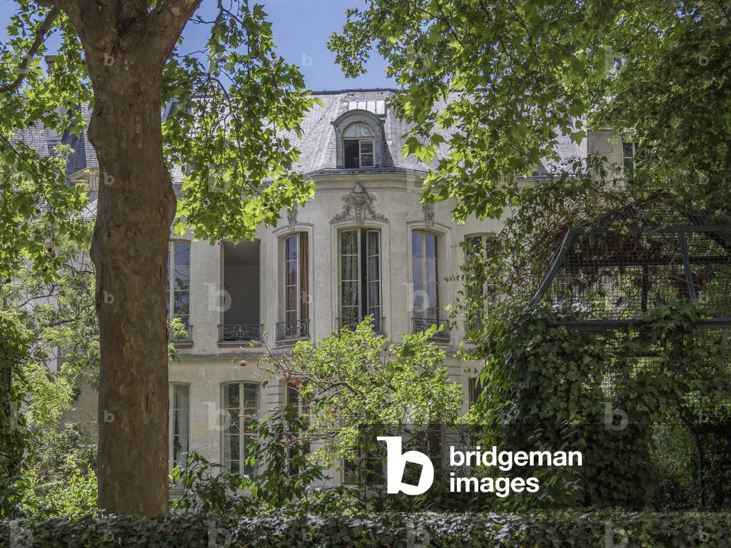 Ruelle de la Roche, Jaucourt, Breteuil and Fontenay hotels gardens, Paris