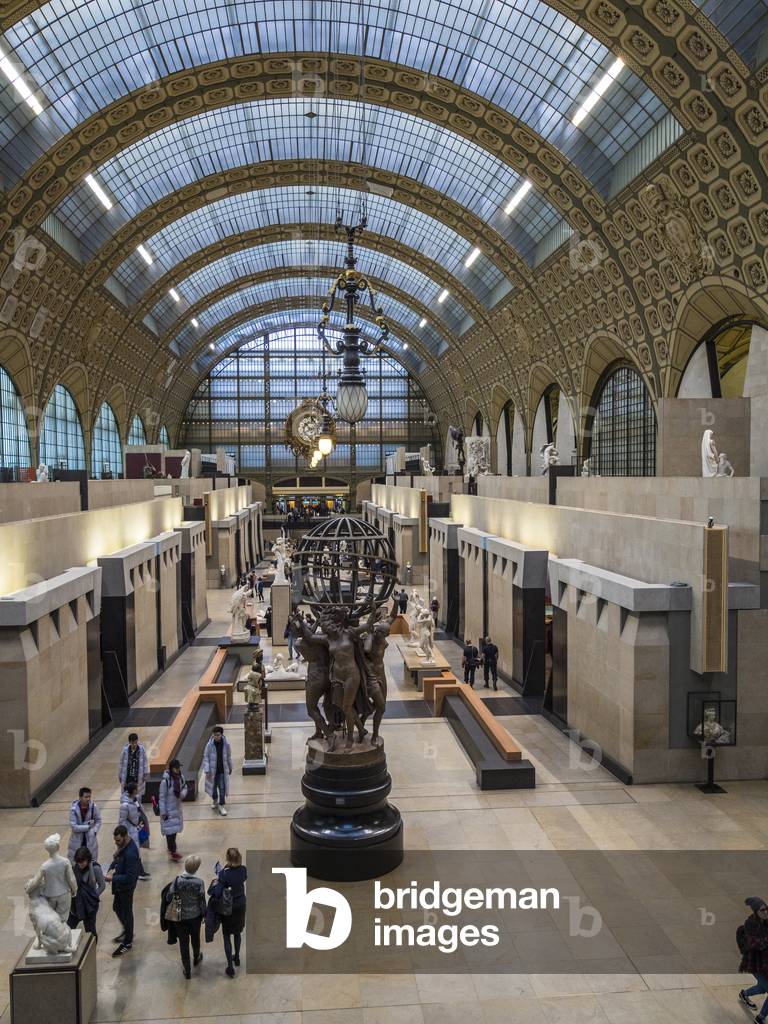 The Orsay Museum. Paris. France - Overview of the main sculpture exhibition hall with the central structure in steel and glass - Musee d'Orsay, Paris - Photography 2017