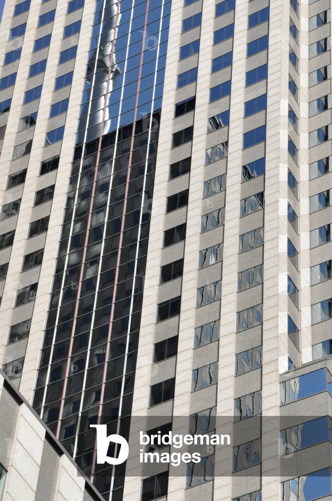 Skyscraper facade (photo)