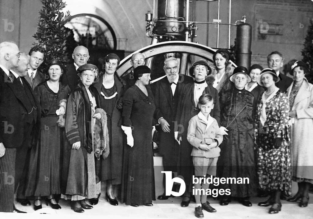 Oskar von Miller with the family of Rudolf Diesel, 1932 (b/w photo)