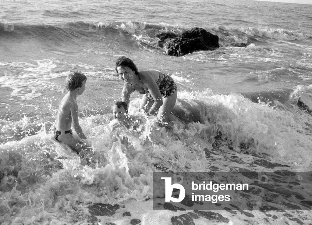 Beach in Guinea, 1960 (b/w photo)