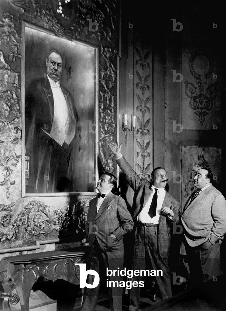 Hollmann, Emil Jannings and Kurt Gerron in the play 'business is business', 1930 (b/w photo)