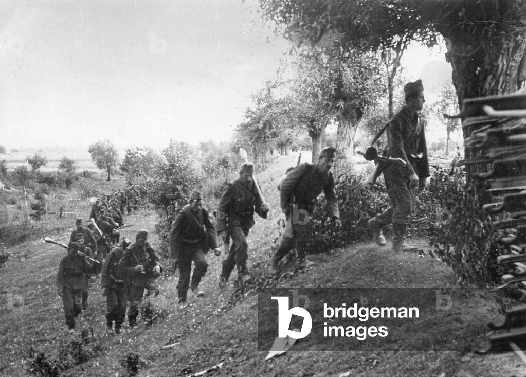 Hungarian soldiers on the Eastern Front, 1943 (b/w photo)