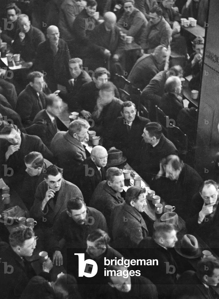 Free lunch for the unemployed workers, 1931 (b/w photo)