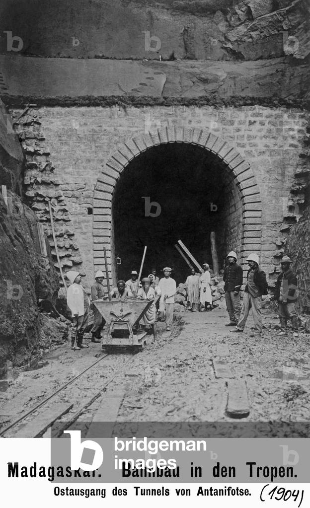 Railway tunnel in Madagascar, around 1900