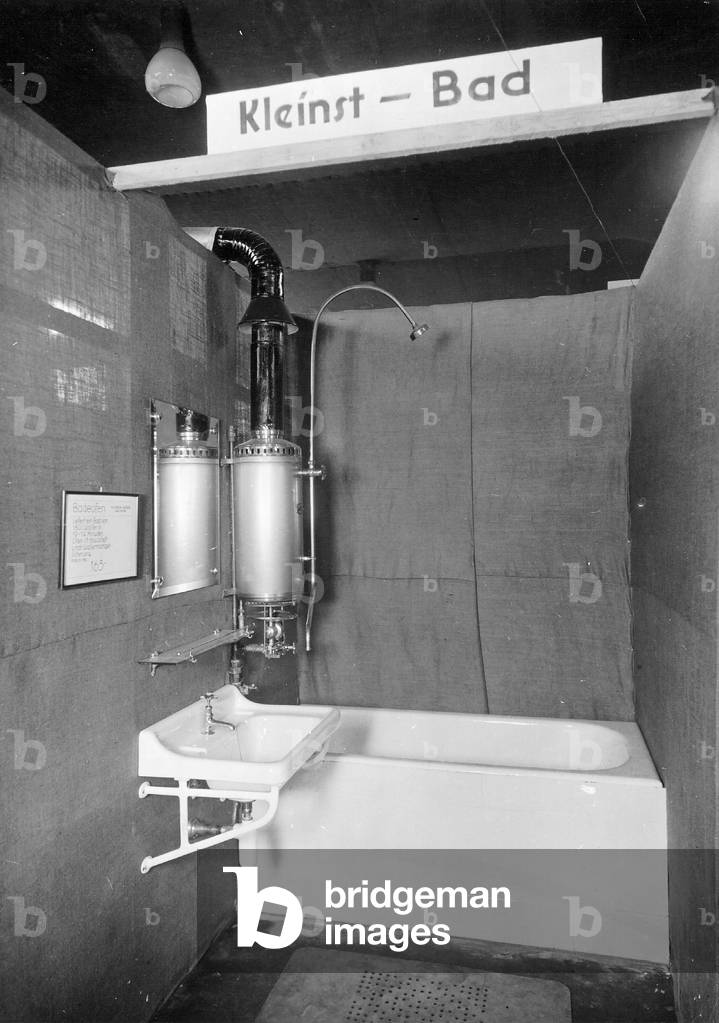 A 'micro-Bad', 1929 (b/w photo)