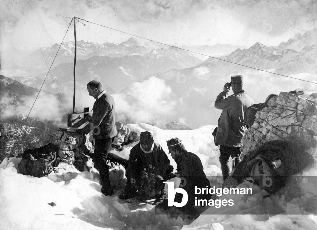Austro-Hungarian radio position in the high mountains, 1916 (b/w photo)