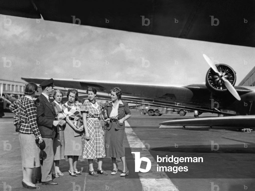 Training of Lufthansa stewardesses, 1938