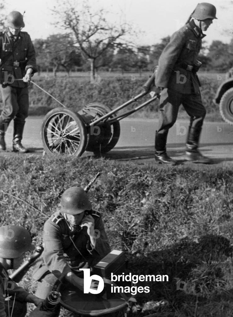 German communications troops on the Western front, 1940 (b/w photo)