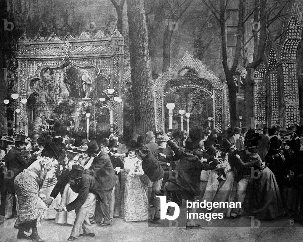 Parisian dancing bar 'Bal Bullier', 1909 (b/w photo)