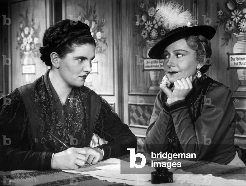 Erika von Thellmann and Erna Feutsch in 'Ehestreik', 1935 (b/w photo)