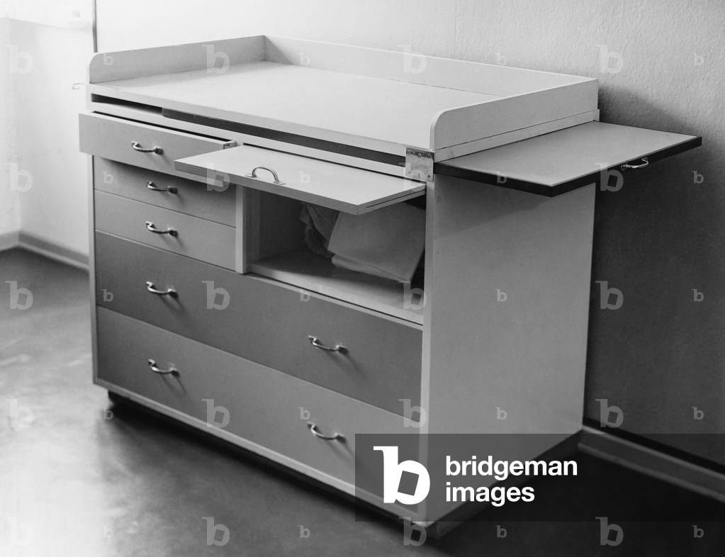 Baby changing unit (b/w photo)
