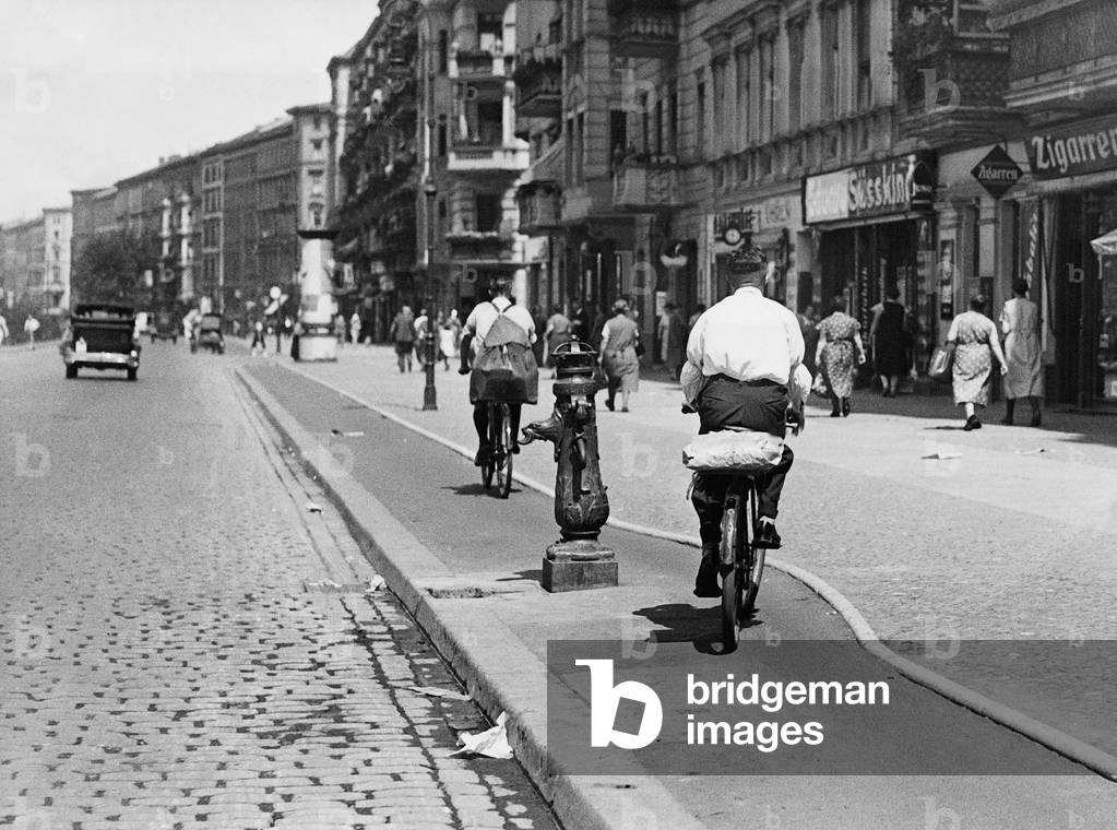 Bicycle path, 103- (b/w photo)