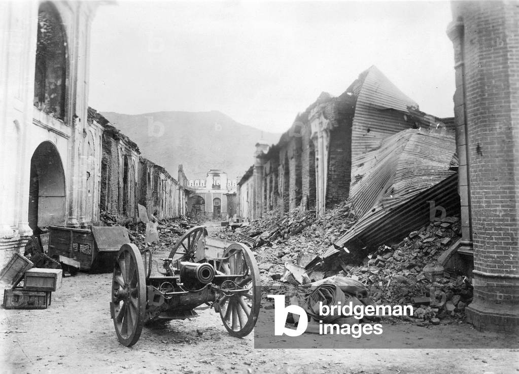 Destroyed houses in Kabul, 1929 (b/w photo)