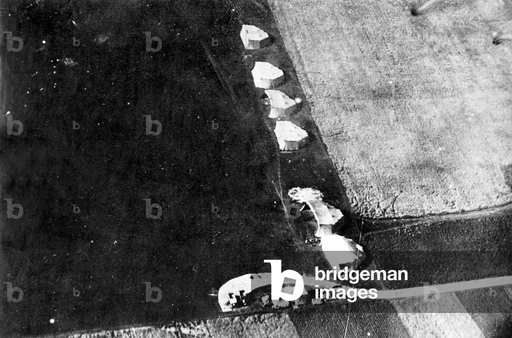 Austro-Hungarian aviation photo of an airfield, 1917 (b/w photo)