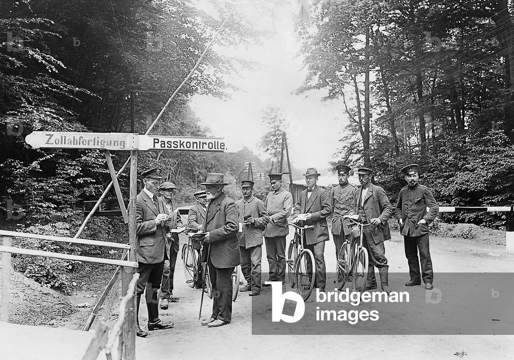 The border near Danzig, 1932 (b/w photo)