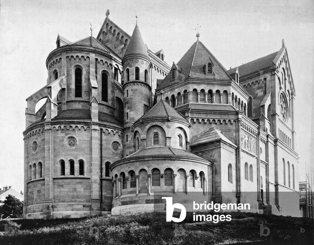 Empress Elisabeth Memorial Chapel in Vienna, 1908 (b/w photo)