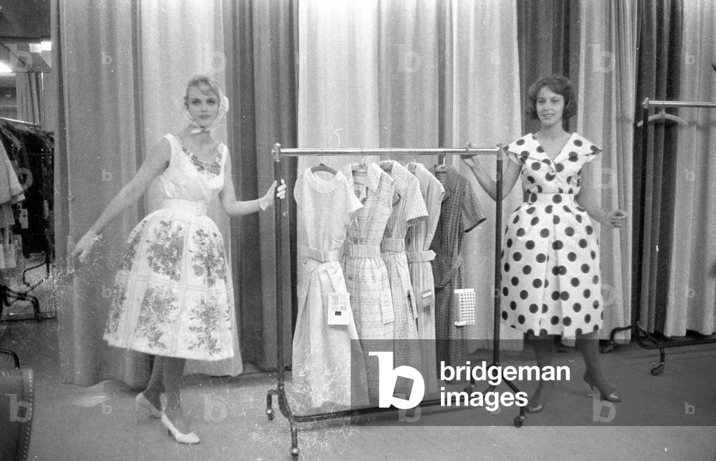 Models at the presentation of a new collection, 1959 (b/w photo)