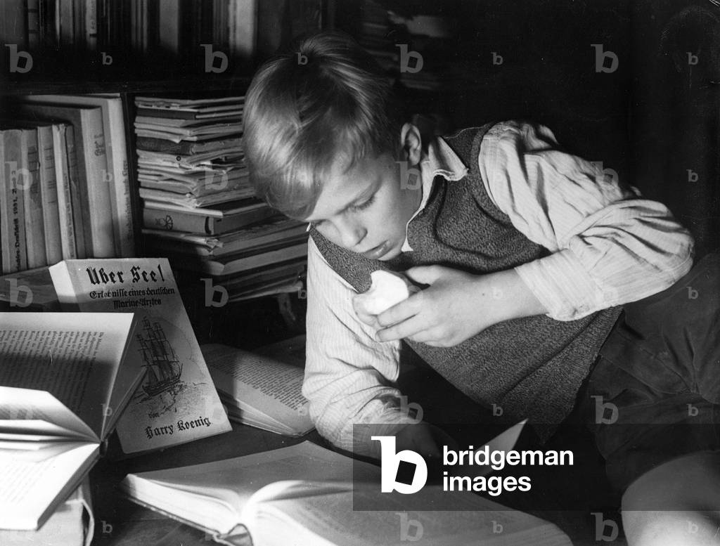 Reader (b/w photo)