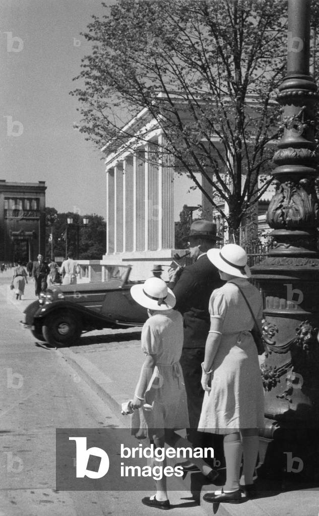 Family at Koenigsplatz, 1936 (b/w photo)