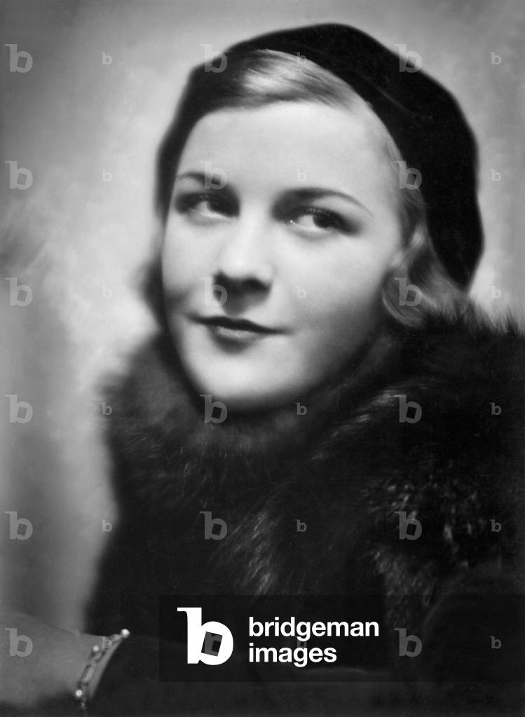 Renate Mueller (b/w photo)