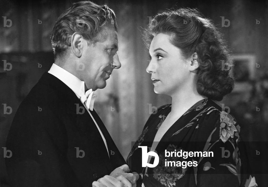Paul Hoerbiger and Zarah Leander in 'The big love', 1942 (b/w photo)