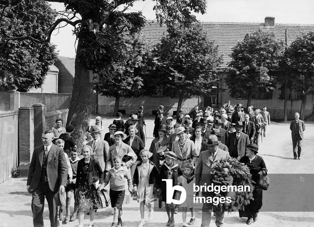 Family Briest celebrates its 300 year anniversary, 1935 (b/w photo)