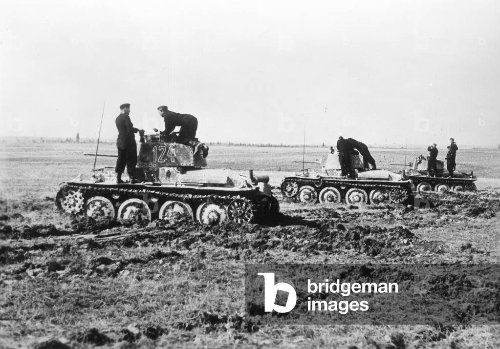 German Panzer 38 (t), on the Eastern Front, 1942 (b/w photo)