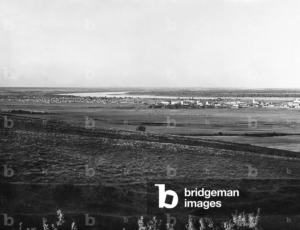Stalingrad on the Volga, 1942 (b/w photo)