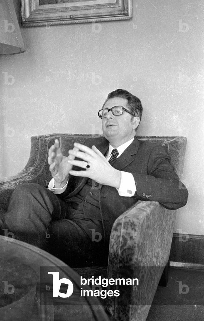 Hans-Jochen Vogel, 1971 (b/w photo)