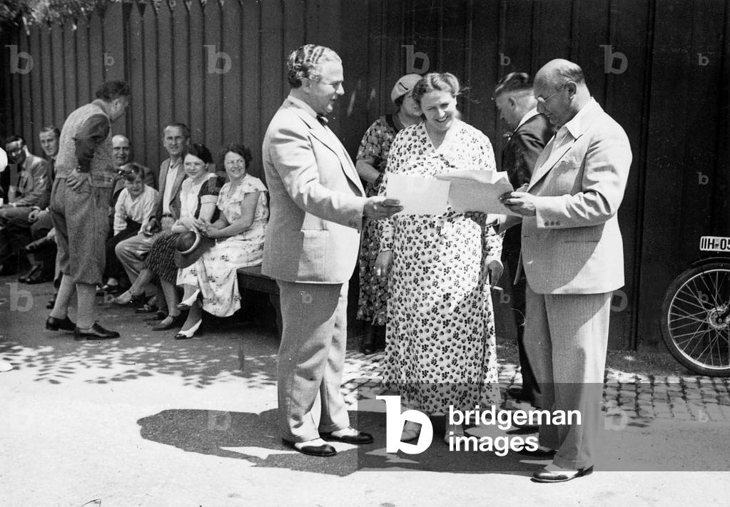 Winifred Wagner during the preparations for the Bayreuth Festival, 1933 (b/w photo)