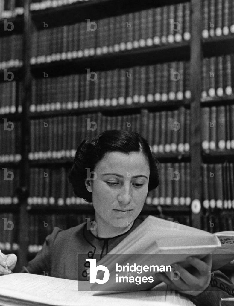 Turkish librarian, 1930s (b/w photo)