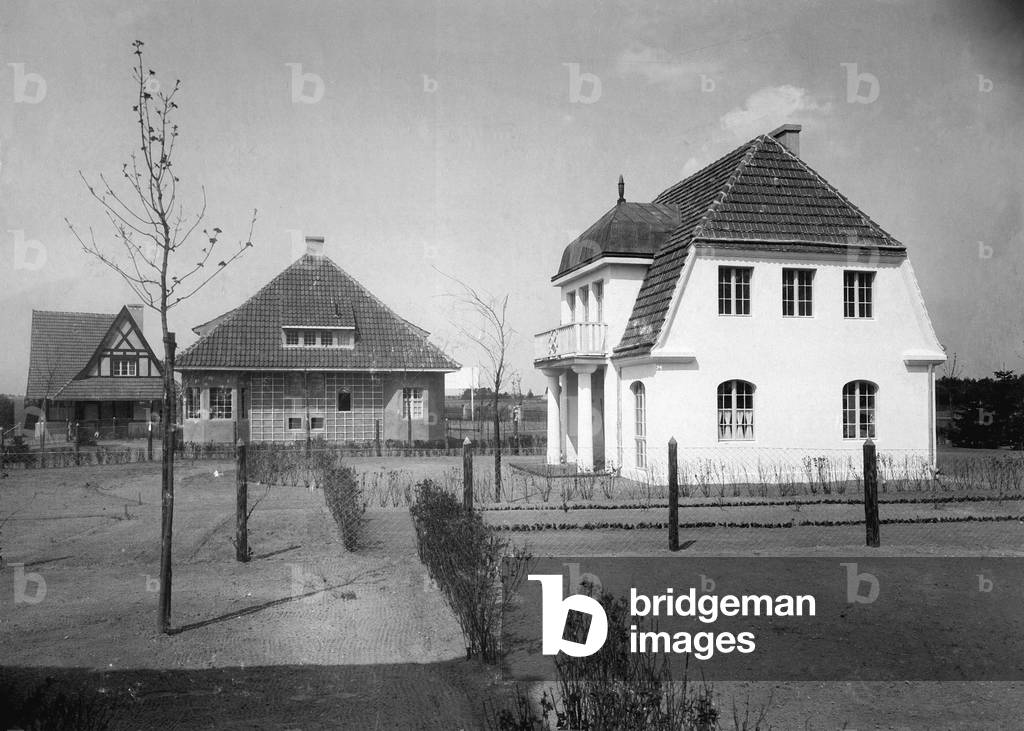 Holiday homes at the lake Wandlitzer, 1908 (b/w photo)