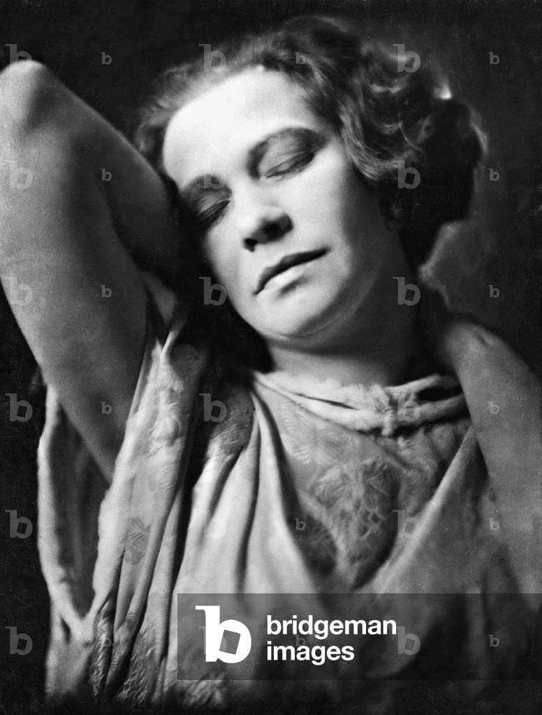 Tilla Durieux, 1927 (b/w photo)