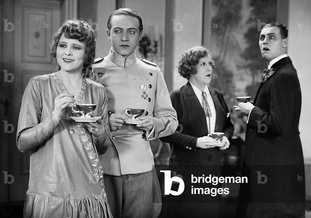 Liane Haid, Willy Fritsch, Ida Wuest and Fritz Rasp in 'Die unvollkommene Liebe', 1940 (b/w photo)