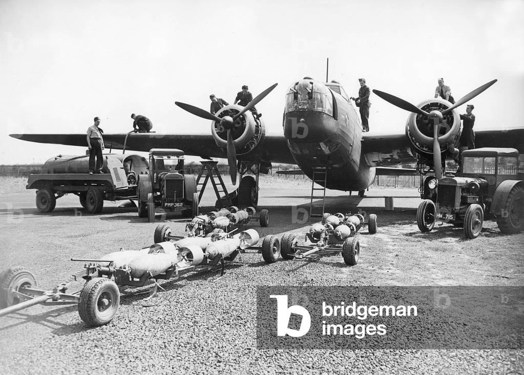 British Vickers 'Wellington'-bomber, 1941 (b/w photo)