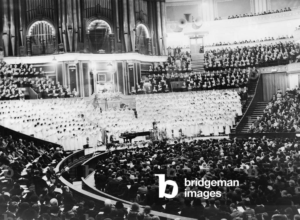 The Royal Choral Society Christmas Carol Concert at the Royal Albert Hall, London, 1936 (b/w photo)