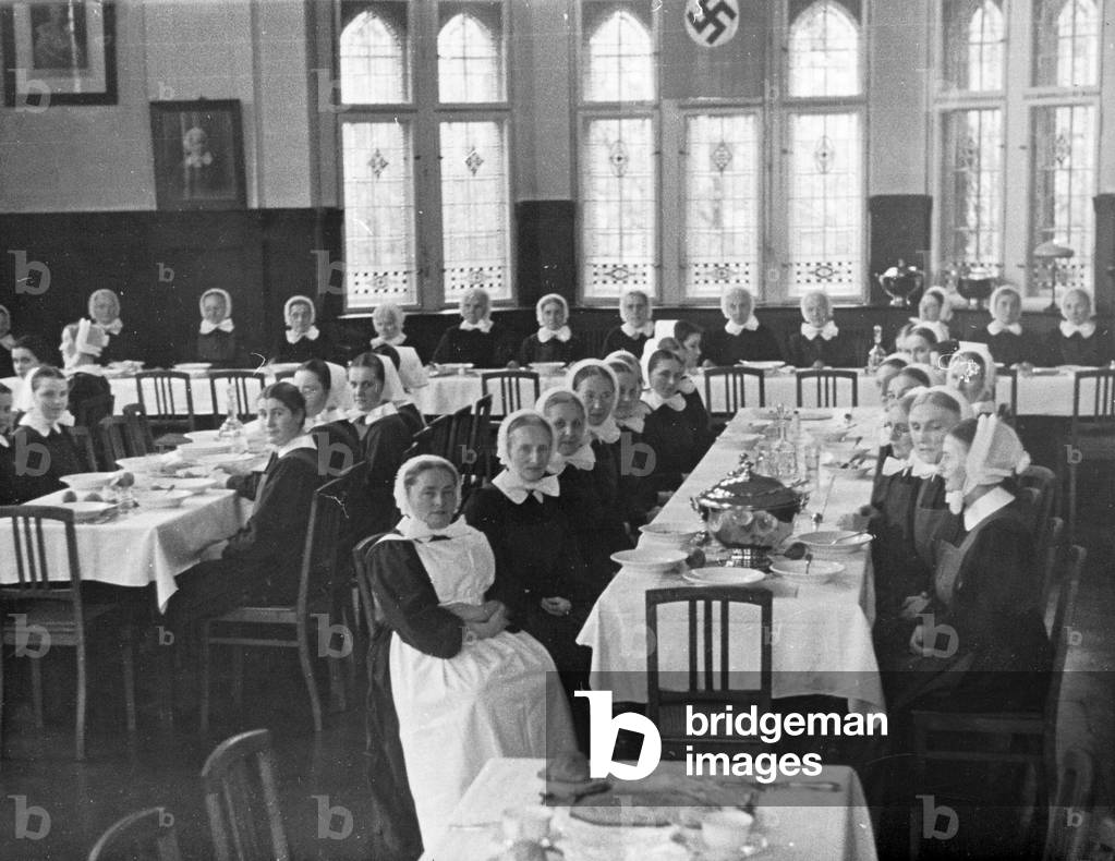 Protestant deaconesses in Poznan in occupied Poland, 1939 (b/w photo)