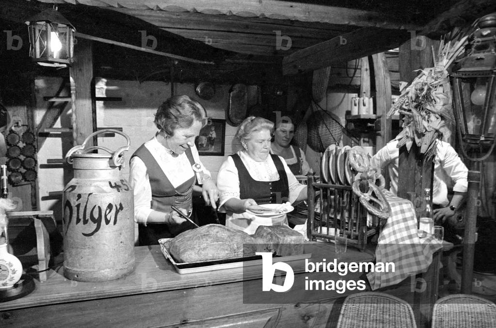 Gertrud Goppel at Tosso Herz's Hilgerhof, 1974 (b/w photo)
