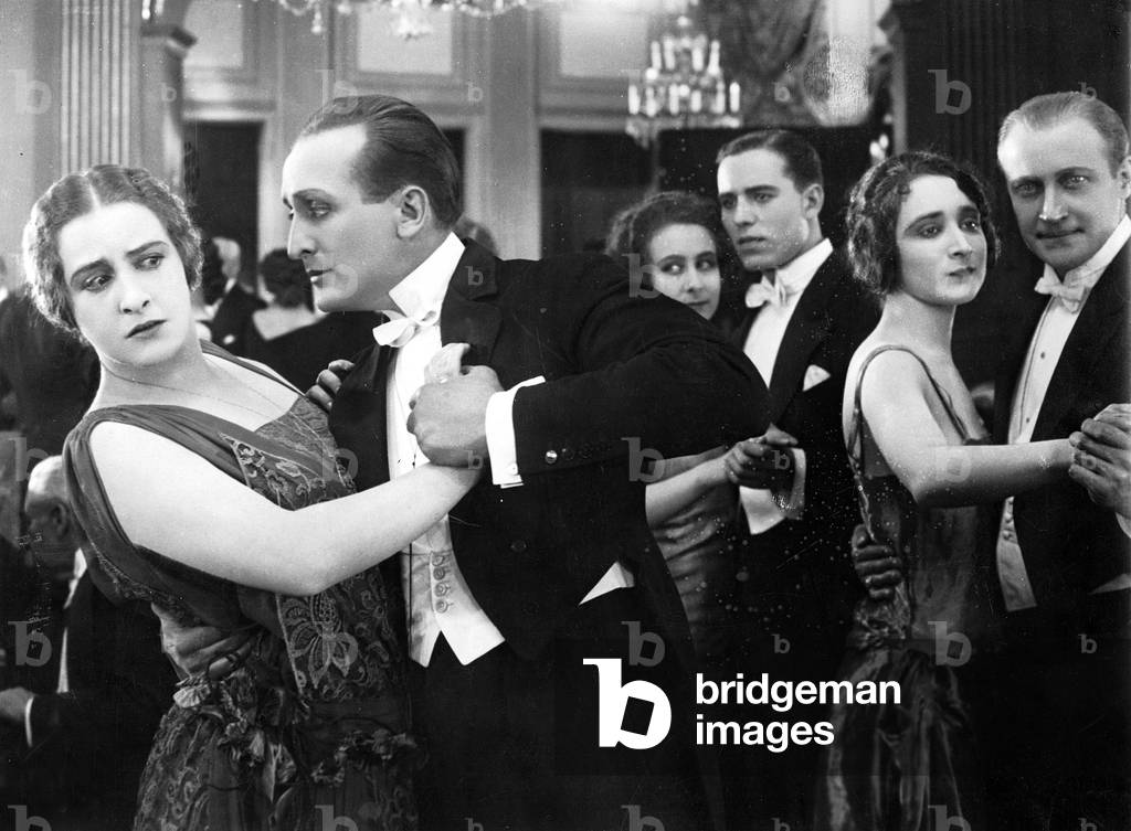 Henny Porten and Hans Albers in 'Inge Larsen', 1923 (b/w photo)