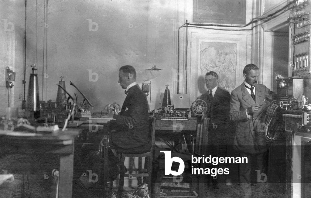 German telegram office during the Versailles conference, 1919 (b/w photo)