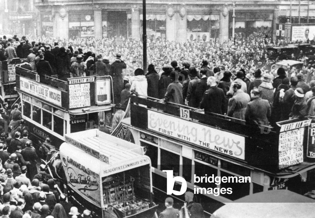 Armistice celebration in London, 1918 (b/w photo)