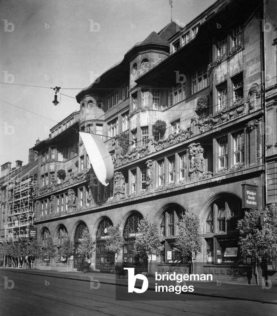 Sueddeutscher Verlag: Knorr and Hirth, until 1933