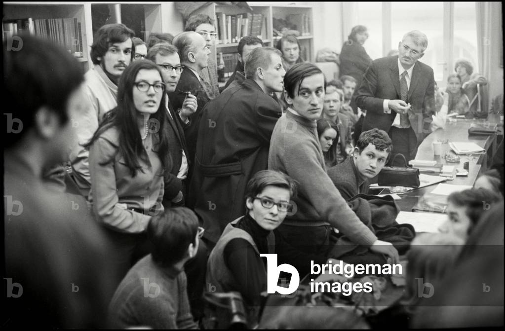 Jürgen Habermas at the philosophical faculty of Frankfurt University, 1969 (b/w photo)