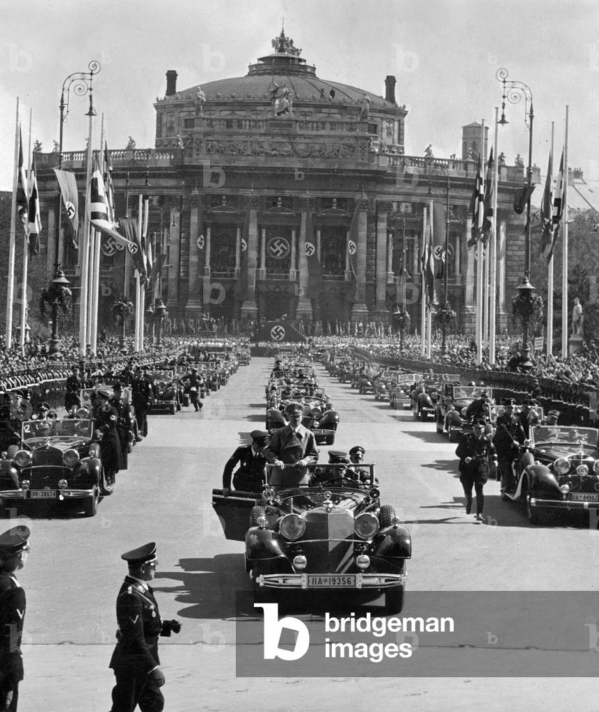 'Anschluss' of Austria 1938 - Hitler's convoy in Vienna (b/w photo)