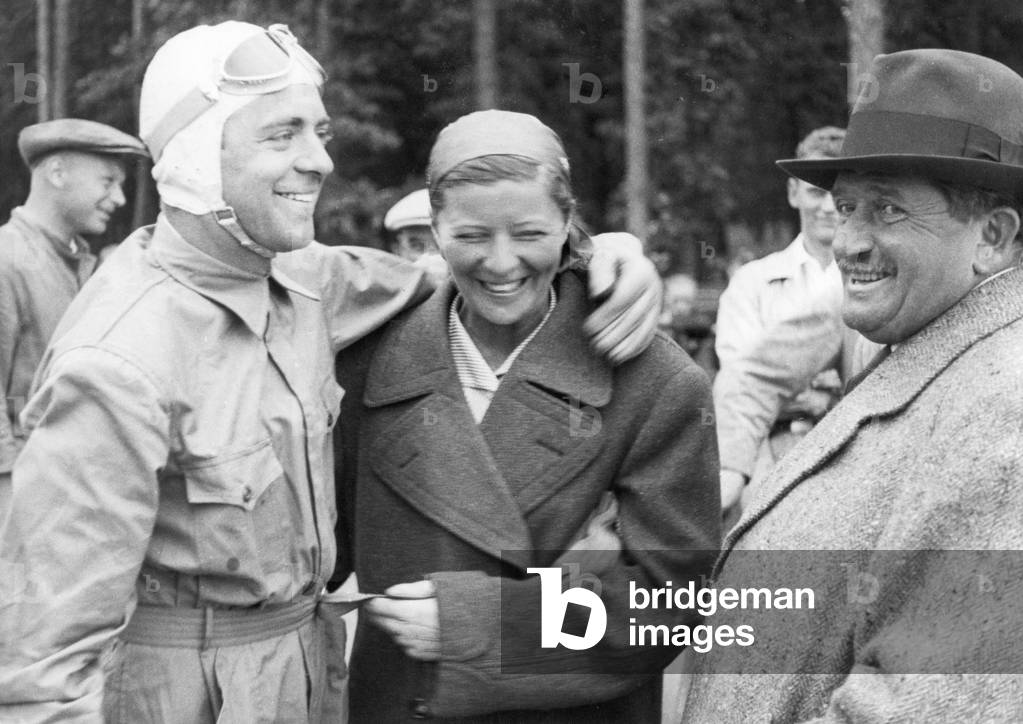 Elly Beinhorn (b/w photo)