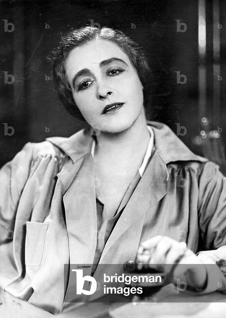 Henny Porten in 'Roses from the South ', 1926 (b/w photo)