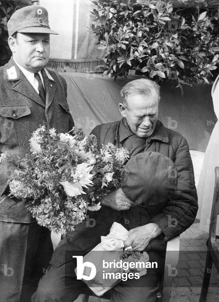 Homecomer from Russia, october 1955 (b/w photo)