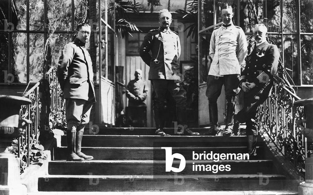 Wilhelm II., Crown Prince Wilhelm of Prussia and Prince Henry of Prussia on the Western Front, 1915 (b/w photo)